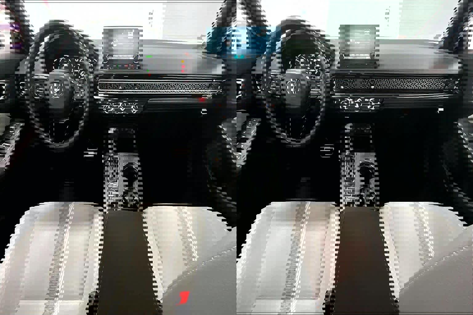 Used 2025 Honda Civic Sport image 9