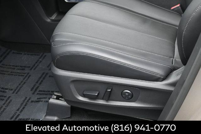 Certified 2026 INFINITI QX60 Luxe w/ Cargo Package AWD/4WD image 17
