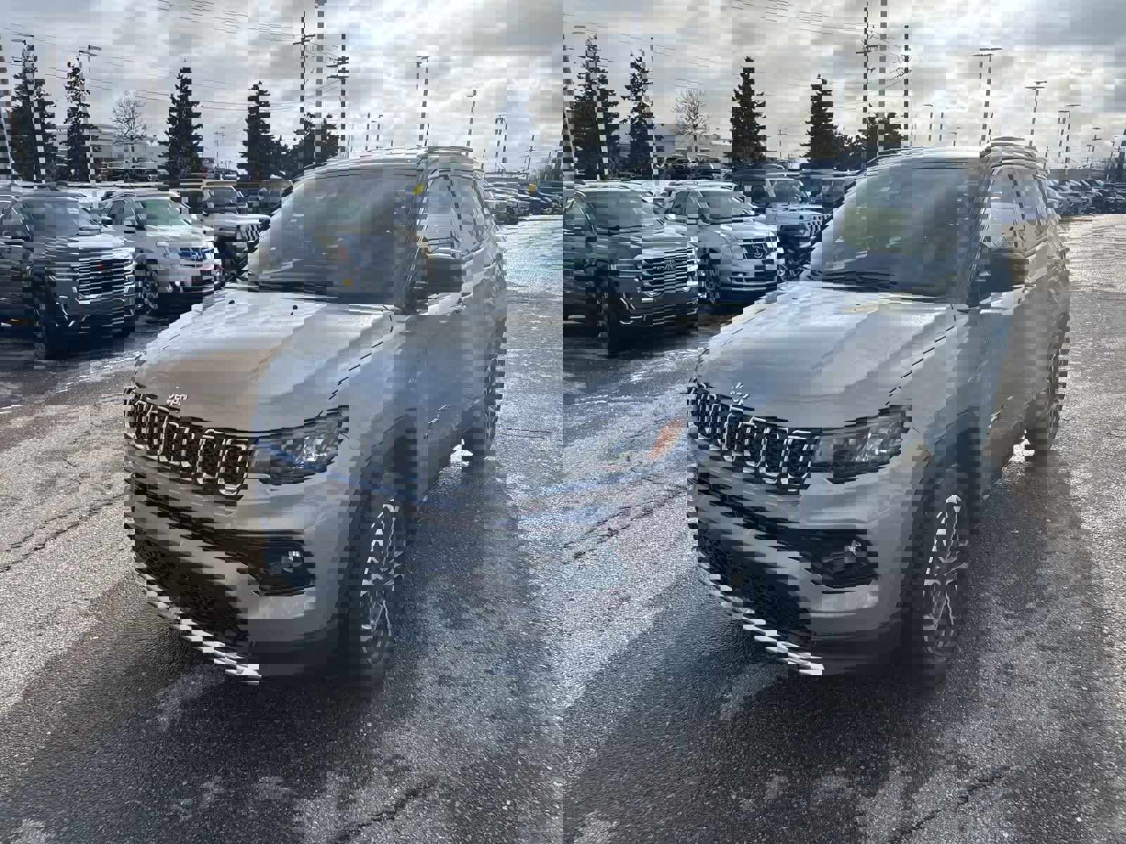 Certified 2023 Jeep Compass Limited image 1