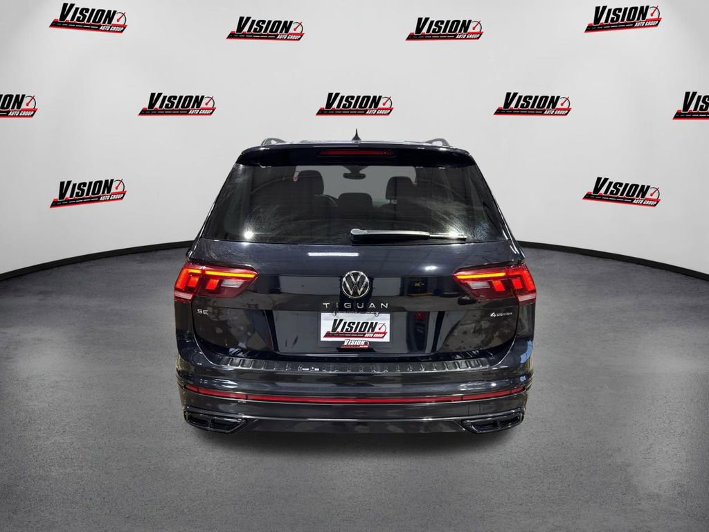 Used 2022 Volkswagen Tiguan SE R-Line image 6
