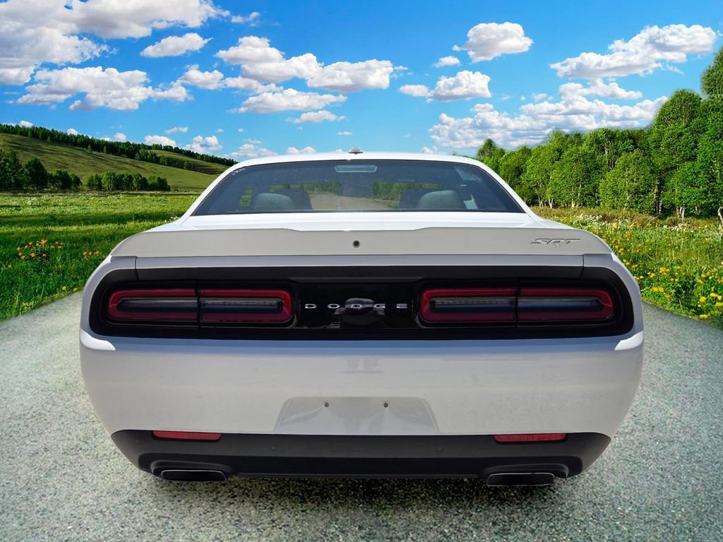 Used 2018 Dodge Challenger SRT RWD image 5