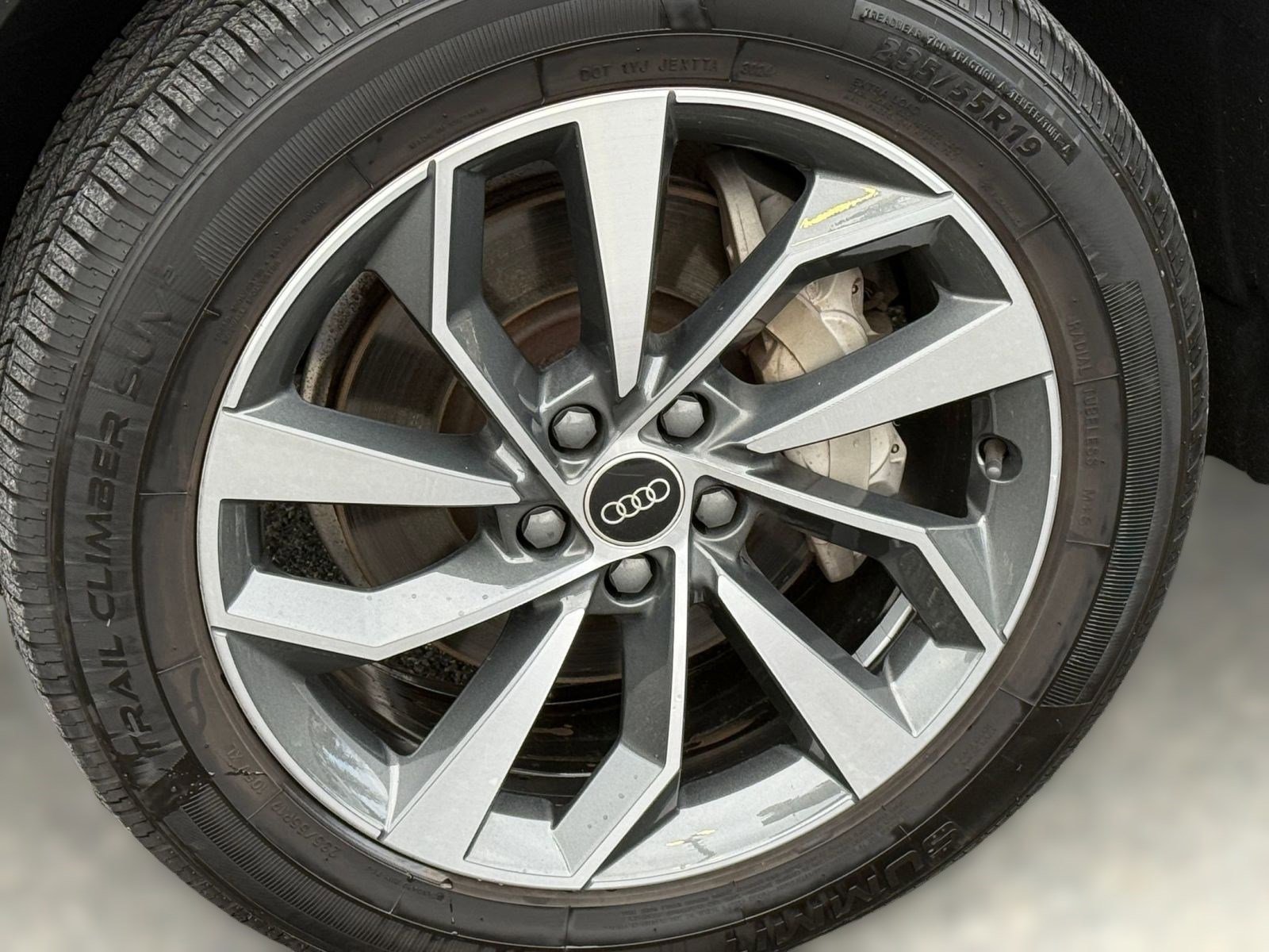 Used 2023 Audi Q5 2.0T Premium Plus w/ Premium Plus Package image 12