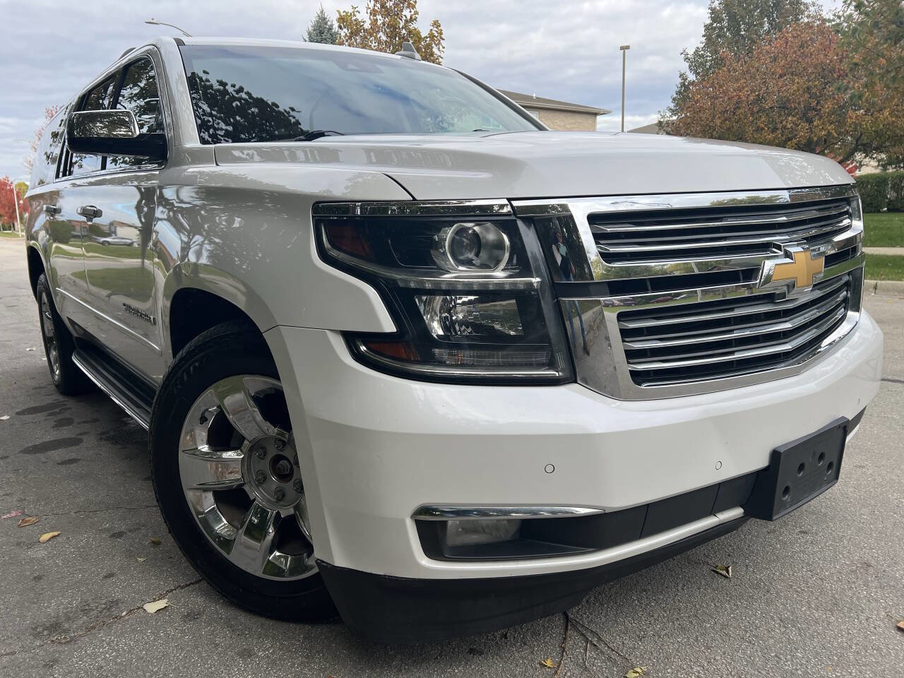Used 2017 Chevrolet Suburban Premier AWD/4WD image 17