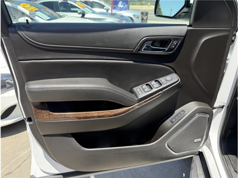 Used 2020 Chevrolet Tahoe LT AWD/4WD image 16