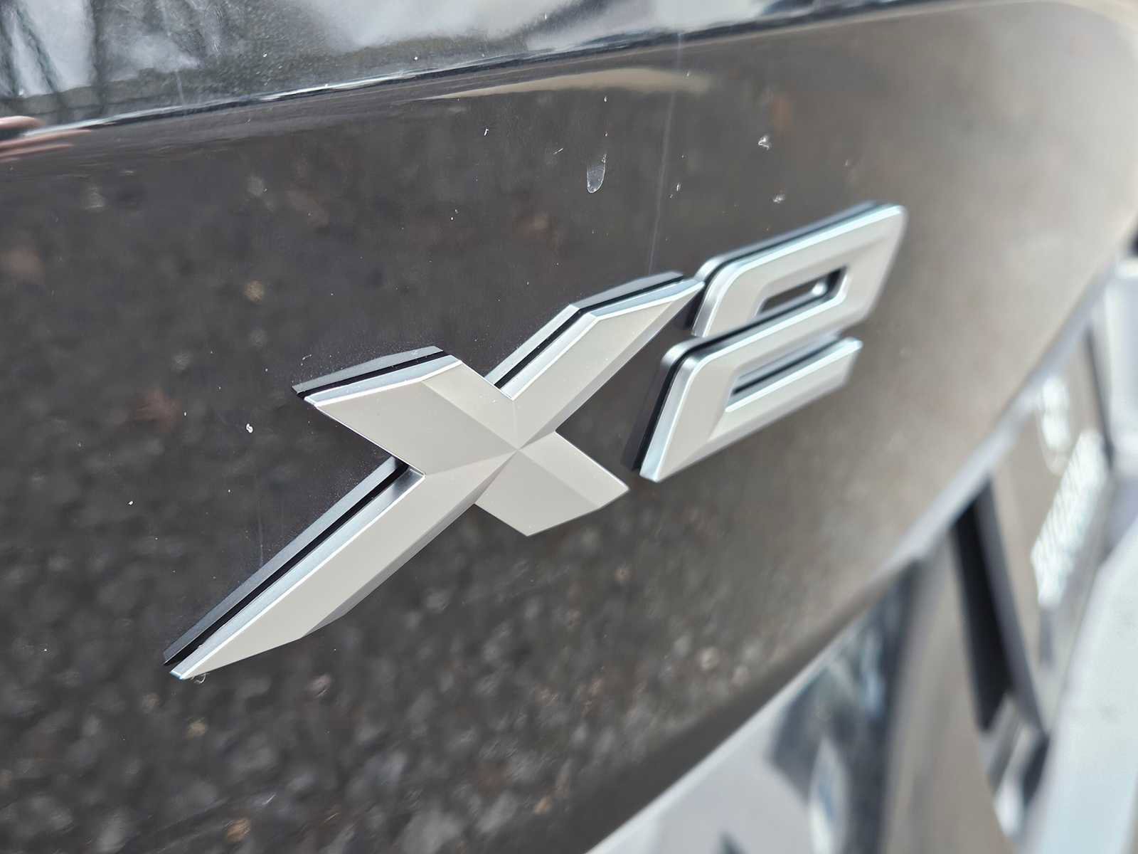 Used 2025 BMW X2 xDrive28i w/ Premium Package image 17