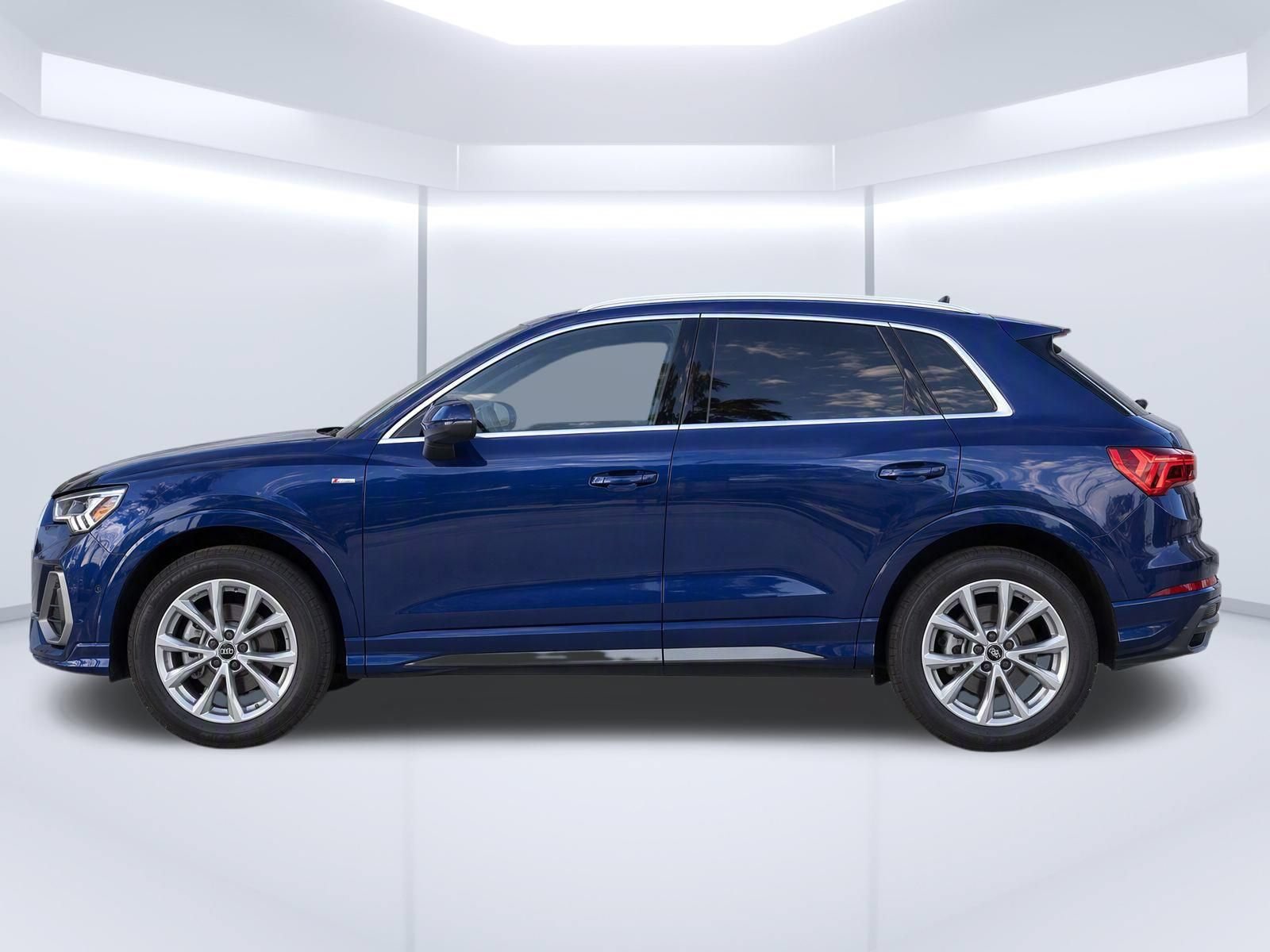 Certified 2025 Audi Q3 2.0T Premium AWD/4WD image 6