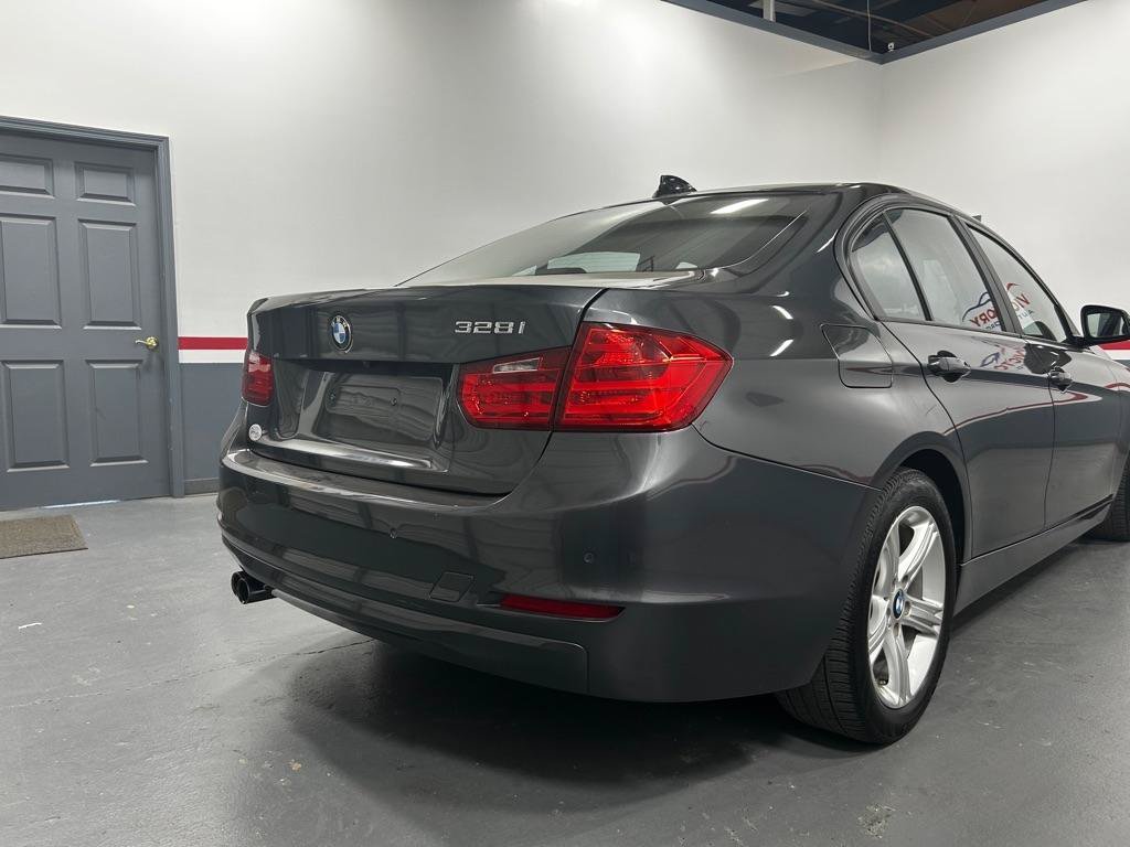 Used 2015 BMW 328i Sedan RWD image 3