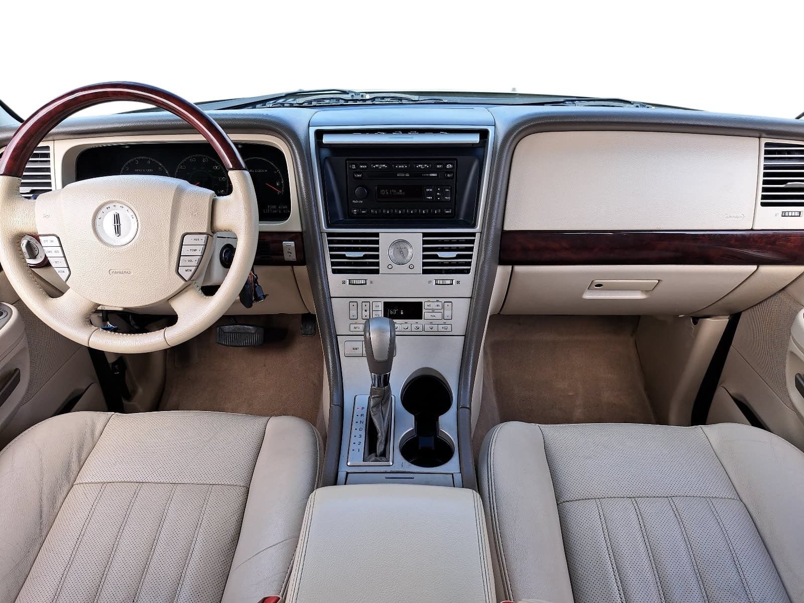 Used 2004 Lincoln Aviator 2WD image 9