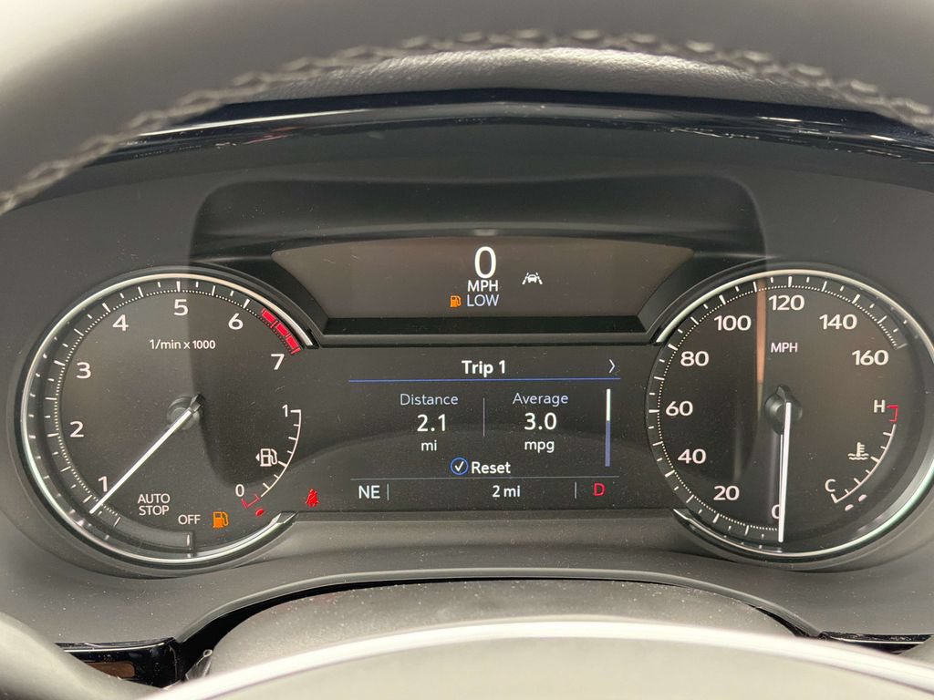 New 2026 Cadillac XT5 Luxury w/ LPO, ONYX Package FWD image 26
