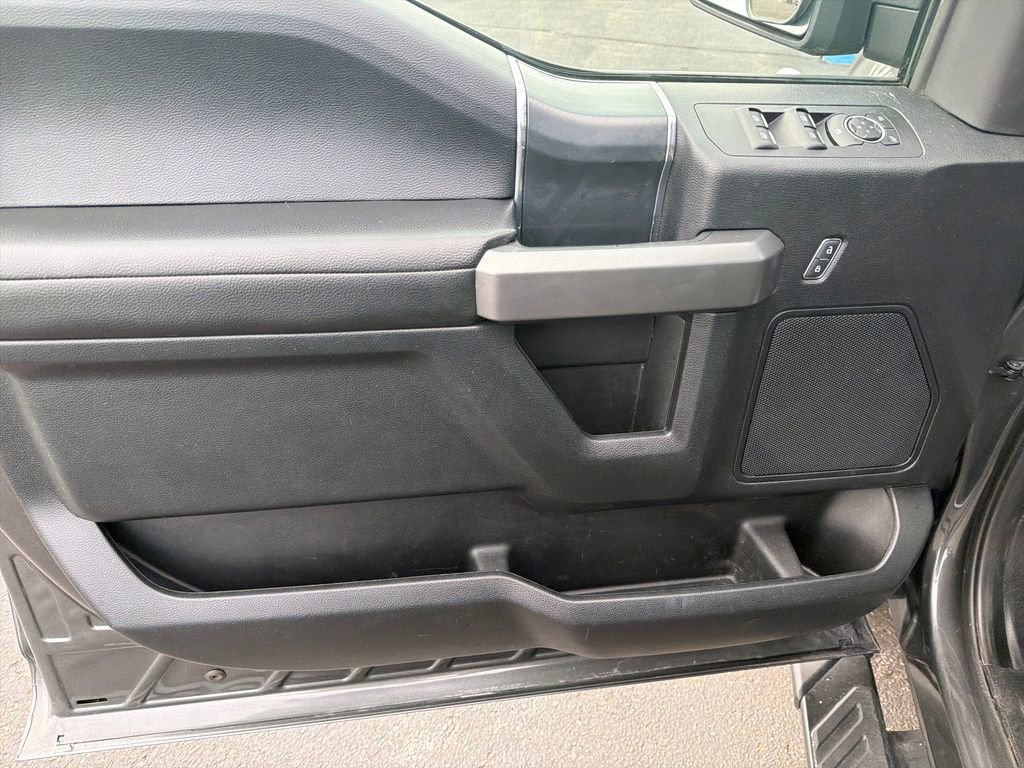 Used 2019 Ford F150 XLT w/ Equipment Group 302A Luxury image 10