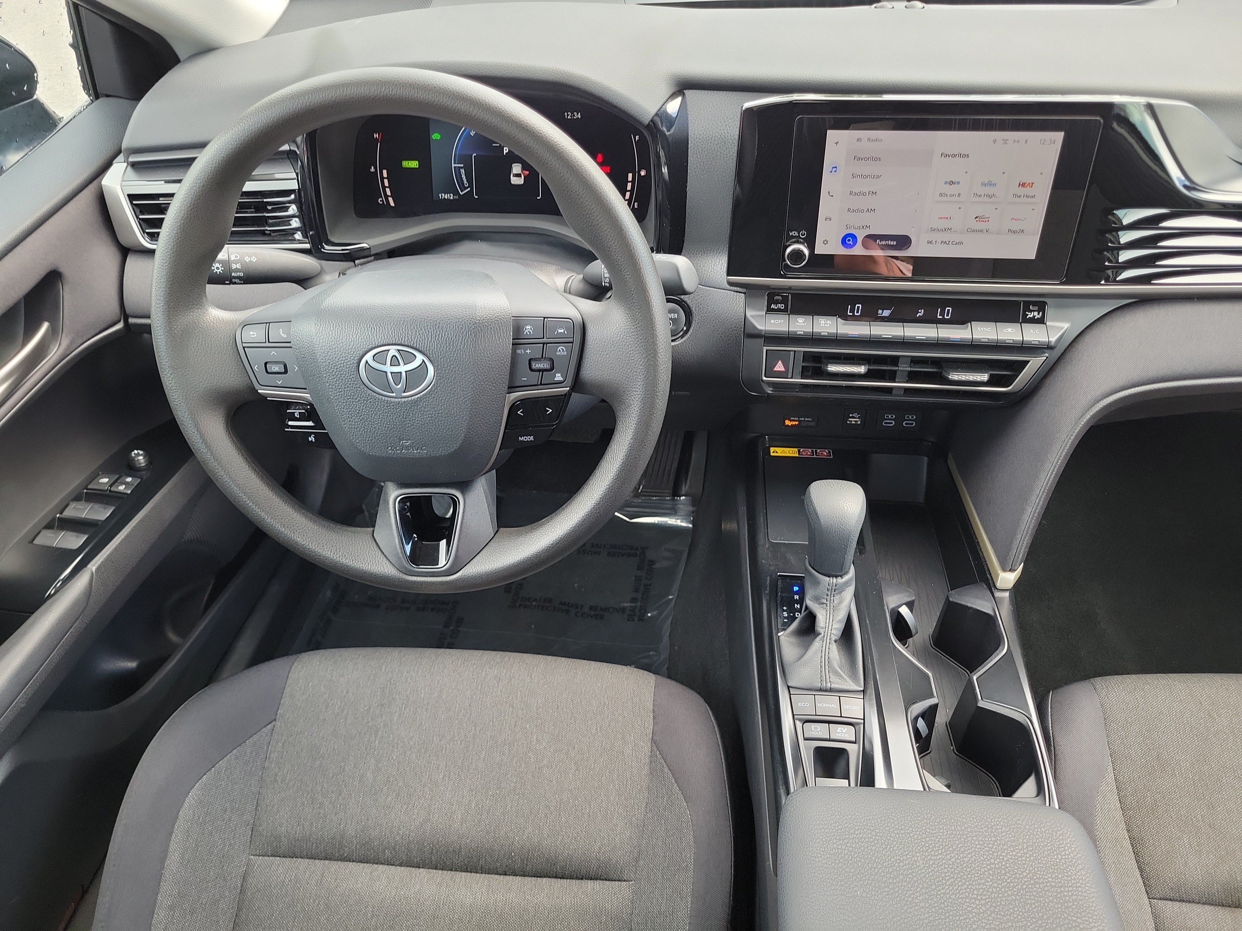 Used 2025 Toyota Camry LE FWD image 14