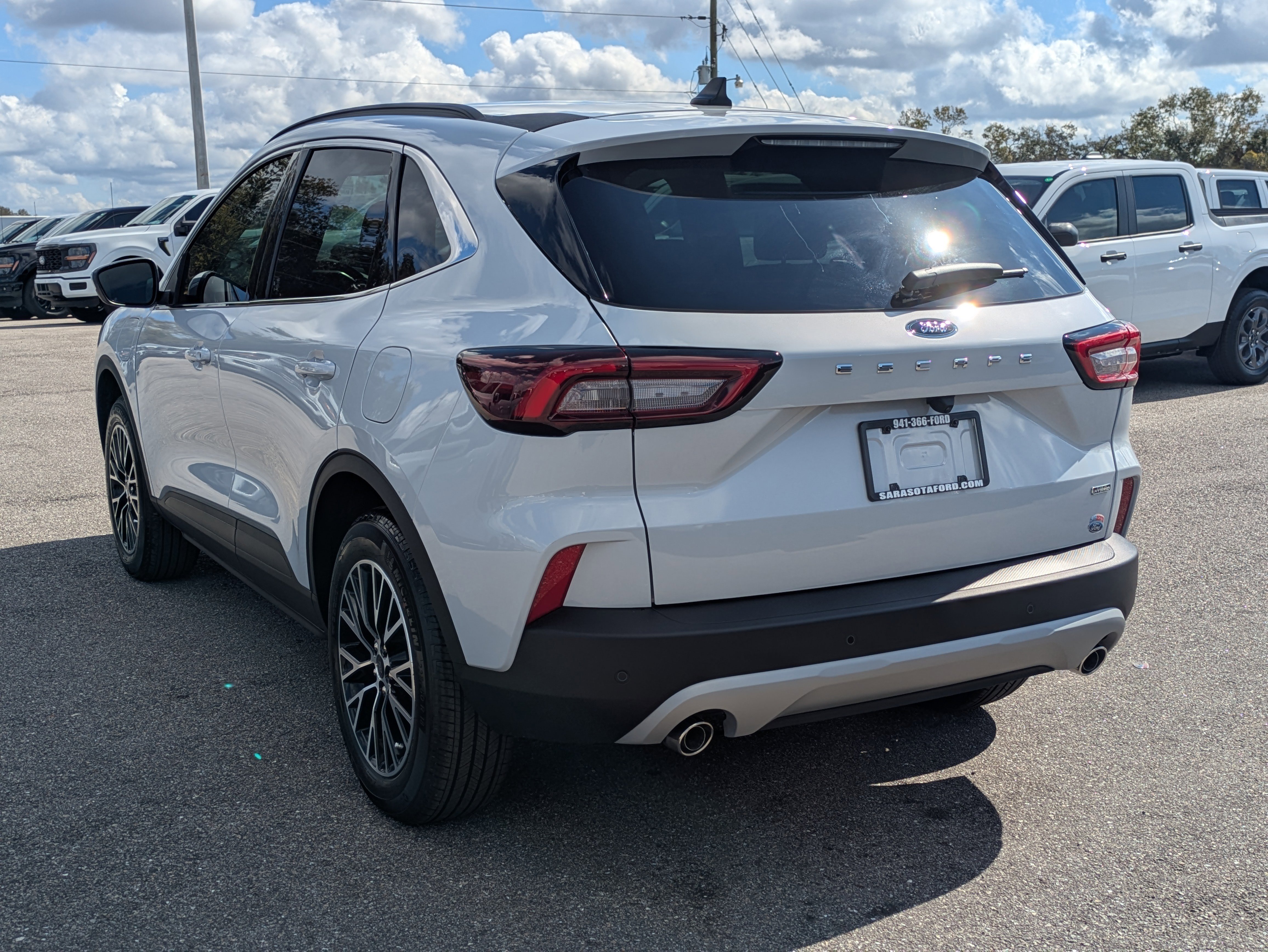 New 2026 Ford Escape SE FWD image 7