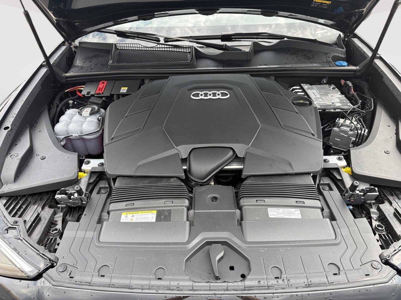 Used 2025 Audi Q8 Premium w/ Black Optic Package AWD/4WD image 25