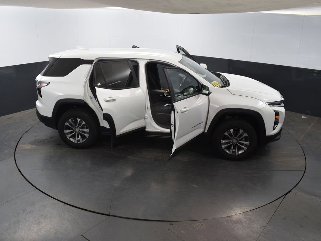 New 2025 Chevrolet Equinox LT w/ Safety and Technology Package image 55