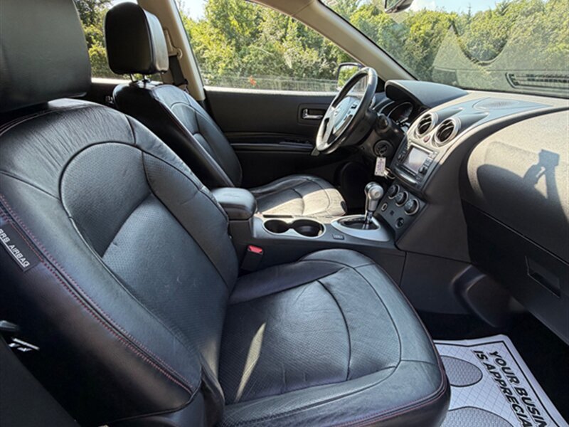 Used 2012 Nissan Rogue SL AWD/4WD image 19