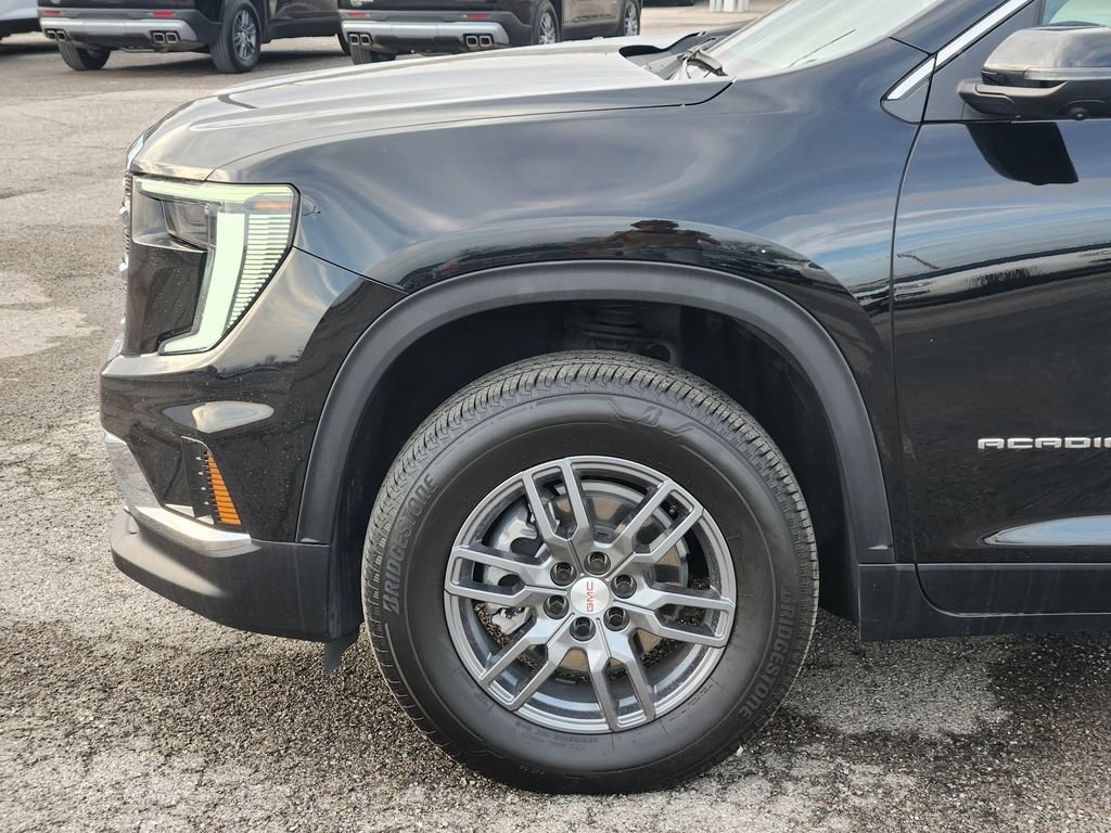 Used 2025 GMC Acadia Elevation FWD image 8