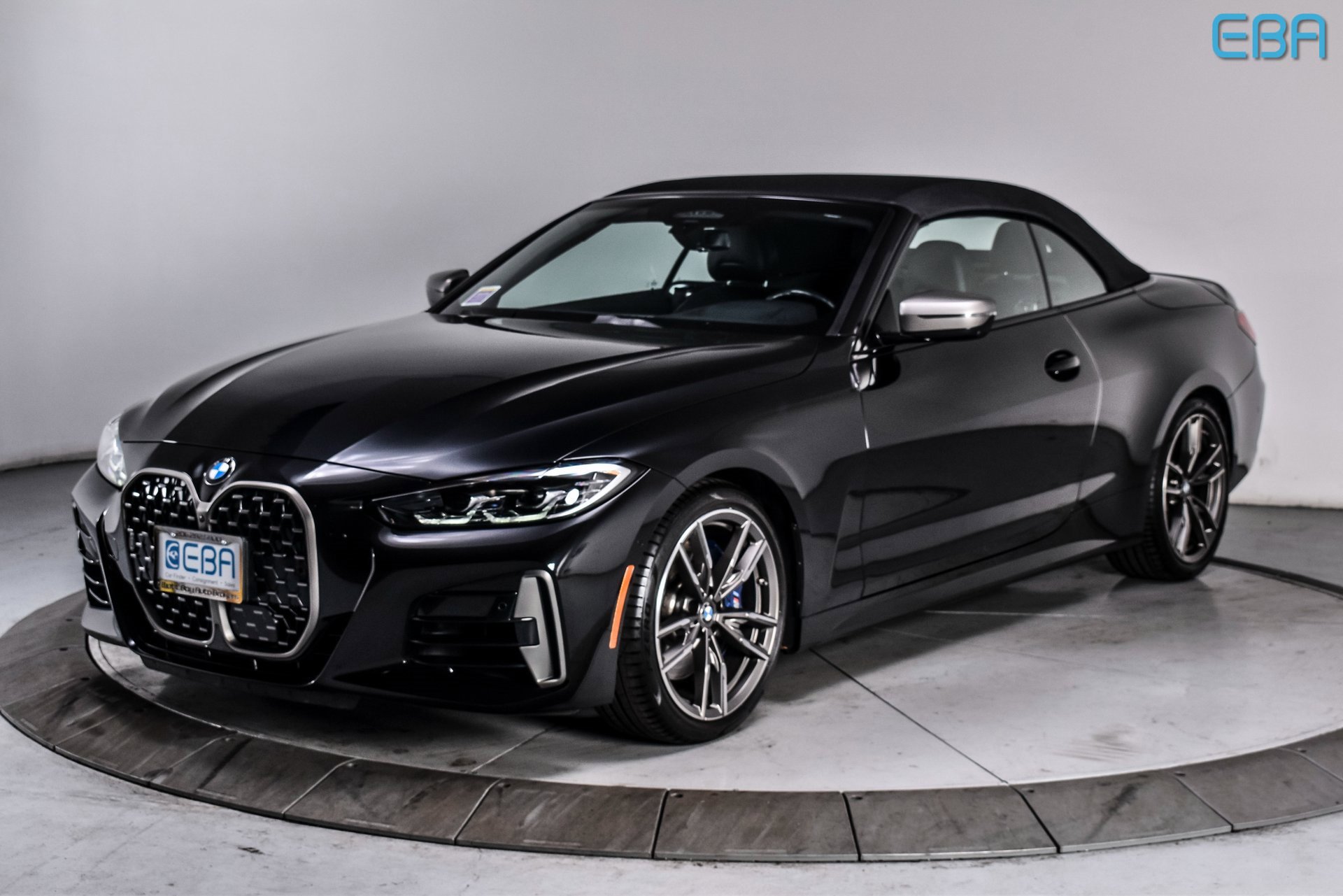 Used 2023 BMW M440i Convertible w/ Premium Package image 4