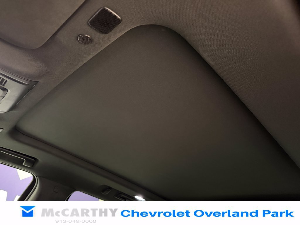 Used 2021 Chevrolet Tahoe Premier w/ Premium Package AWD/4WD image 28