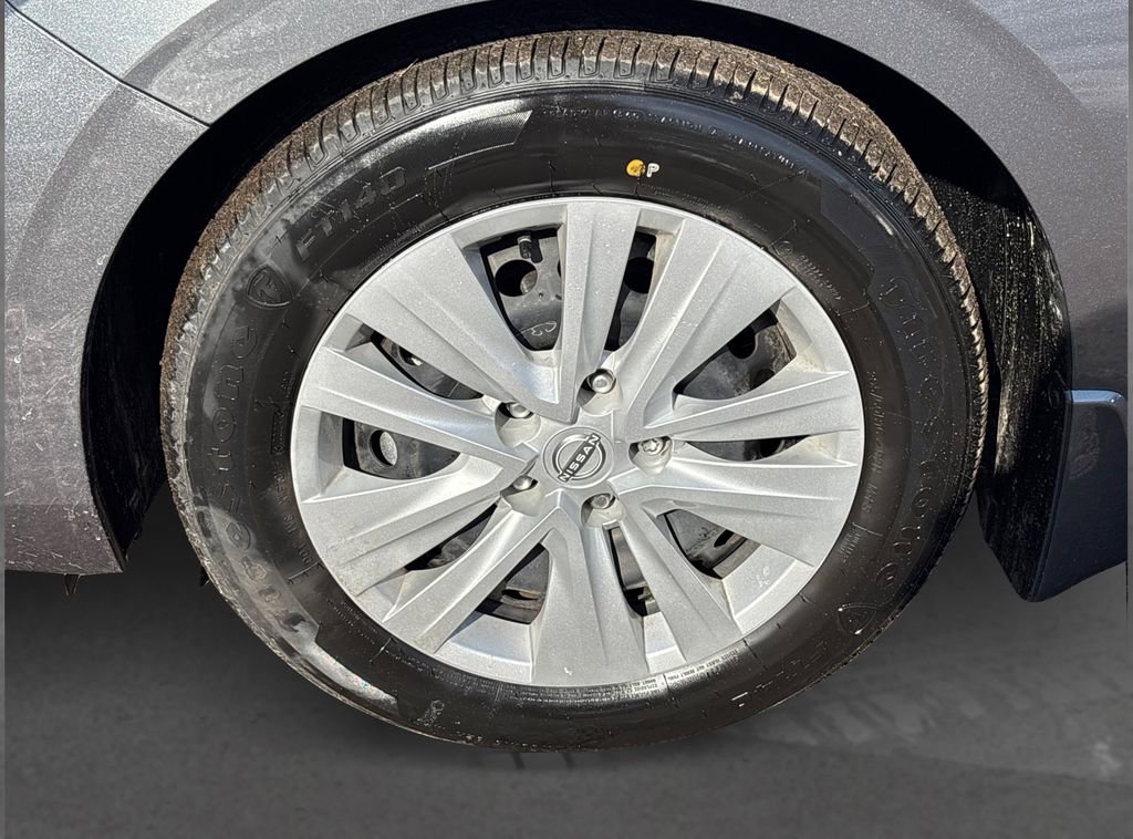 Used 2025 Nissan Sentra S image 11