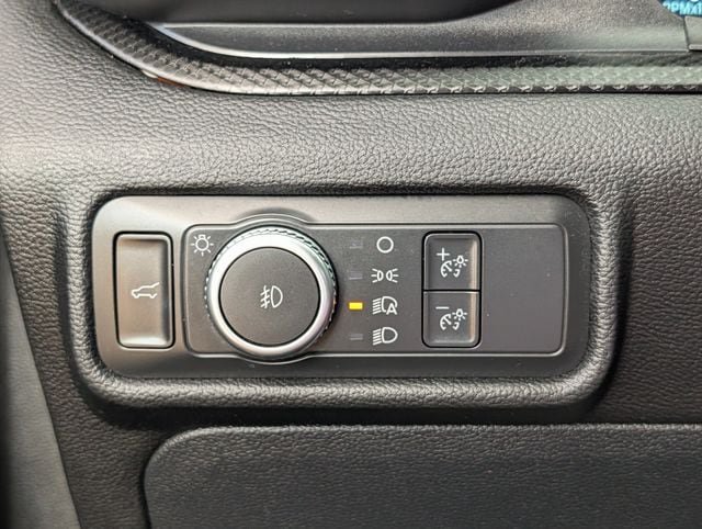 Used 2021 Ford Explorer ST w/ Equipment Group 401A AWD/4WD image 21