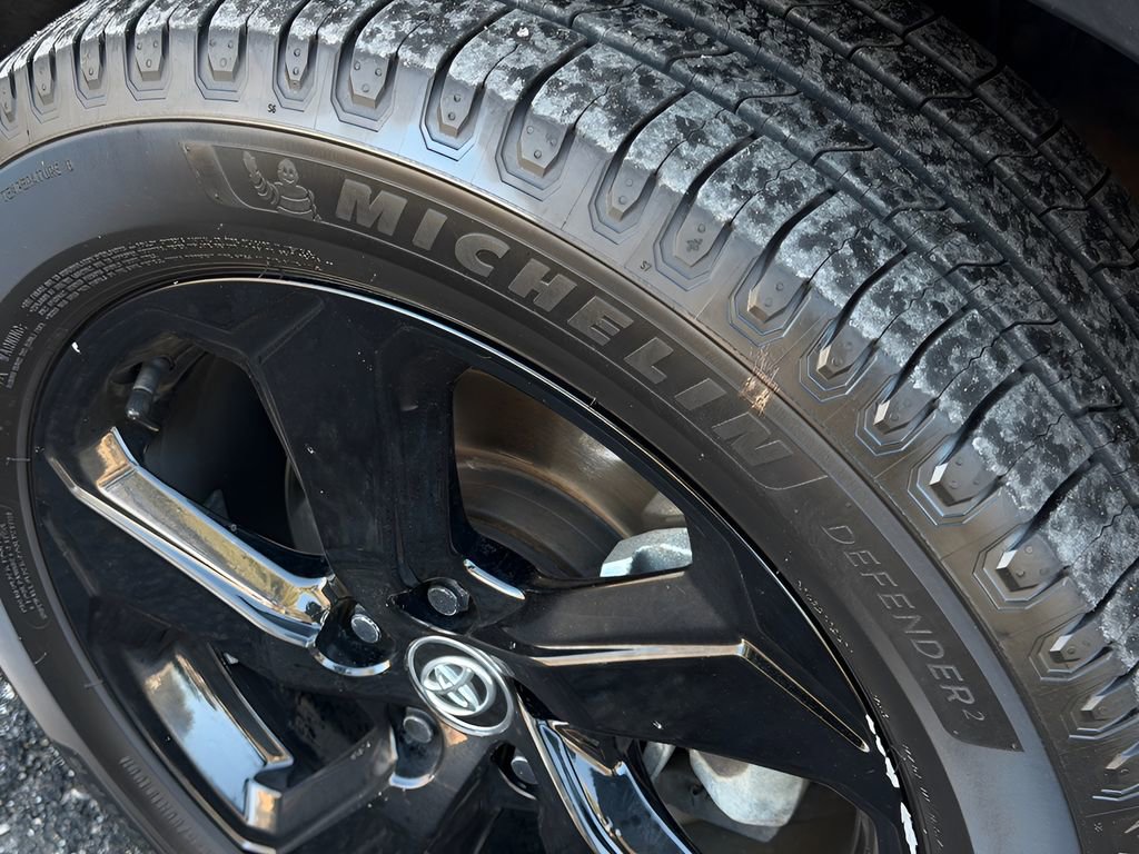 Used 2021 Toyota RAV4 XSE w/ XSE Grade Weather Package image 21