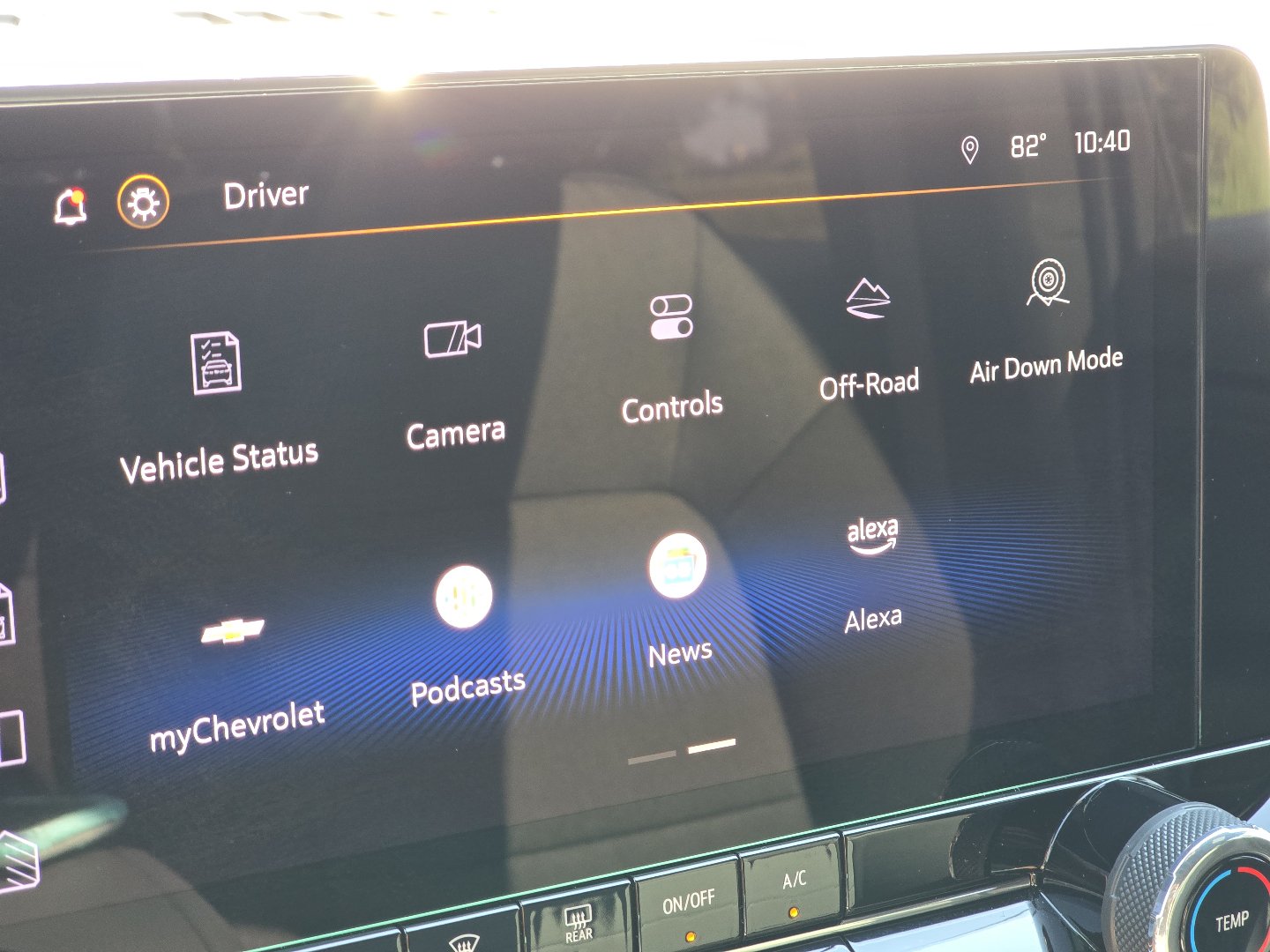 Used 2023 Chevrolet Colorado Trail Boss w/ Technology Package AWD/4WD image 10