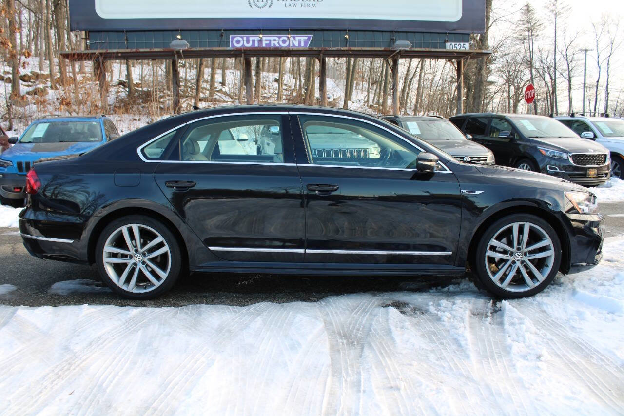 Used 2017 Volkswagen Passat 1.8T R-Line image 6