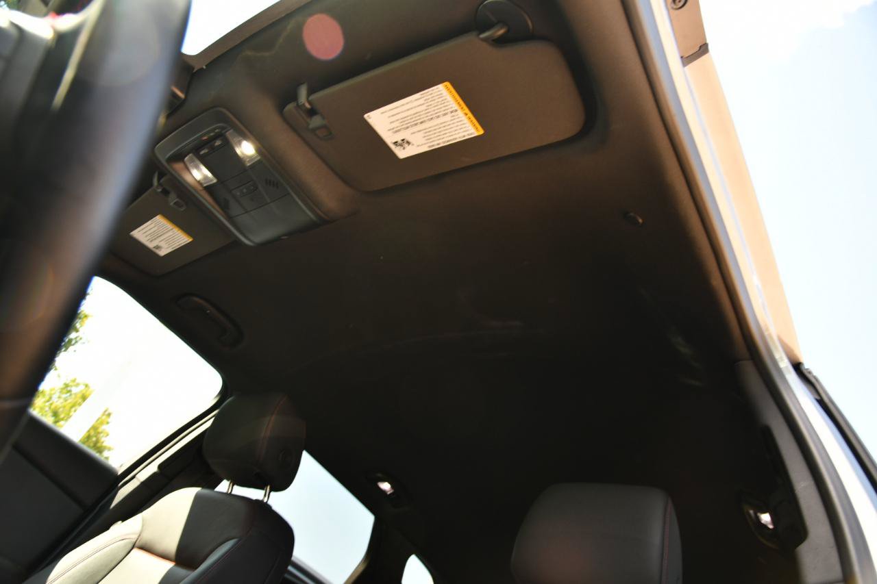 Used 2025 Chevrolet Blazer RS FWD image 37