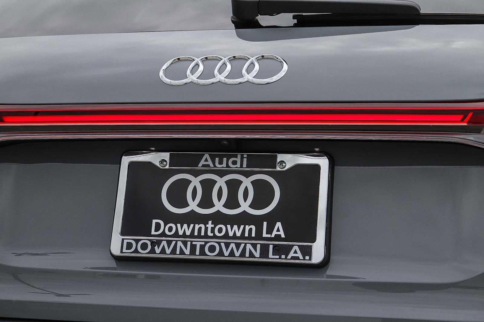 Used 2023 Audi Q4 e-tron Premium Plus w/ Premium Plus RWD image 11