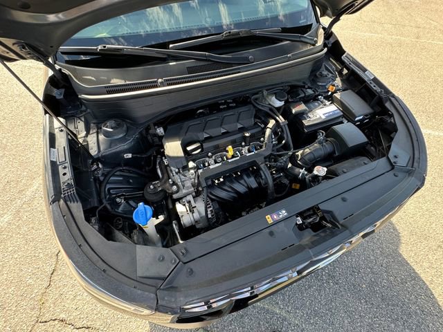 Used 2022 Hyundai Venue SEL w/ Cargo Package FWD image 32