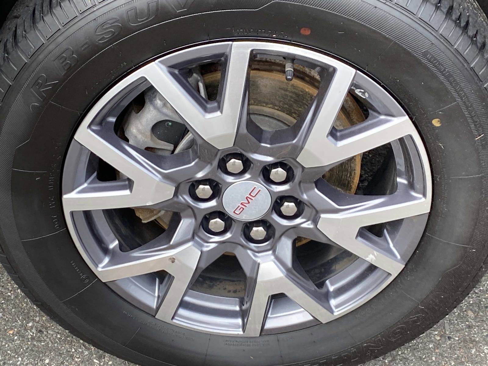 Used 2023 GMC Acadia SLT image 28