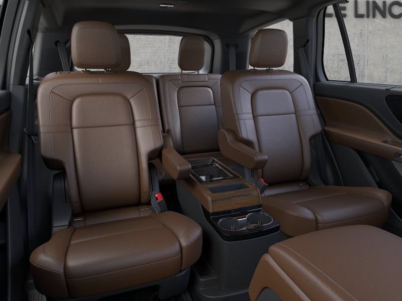 New 2026 Lincoln Aviator Reserve w/ Luxury Package RWD image 11