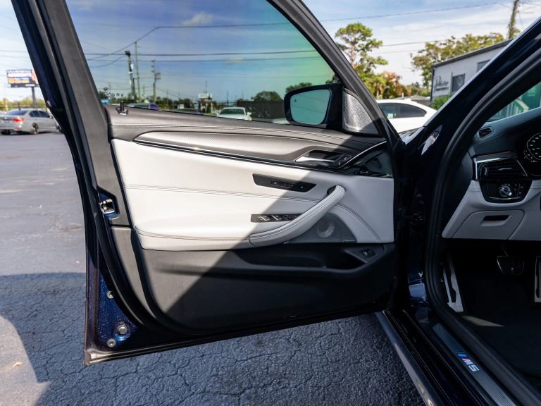 Used 2023 BMW M5 w/ Competition Package image 45