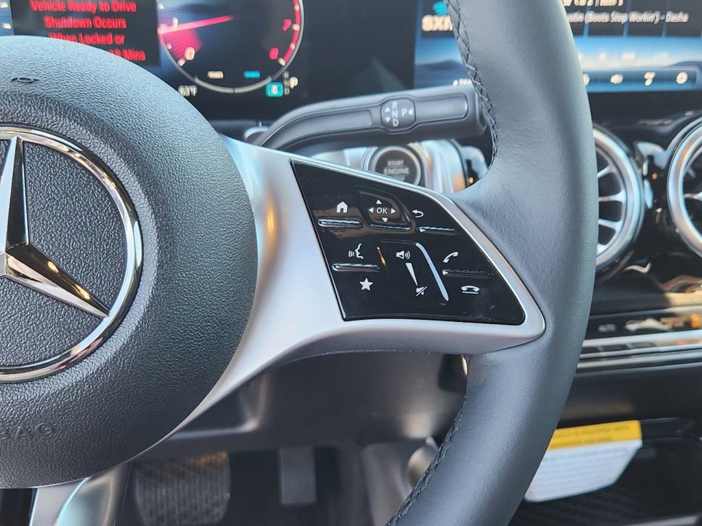 New 2025 Mercedes-Benz GLB 250 4MATIC image 22