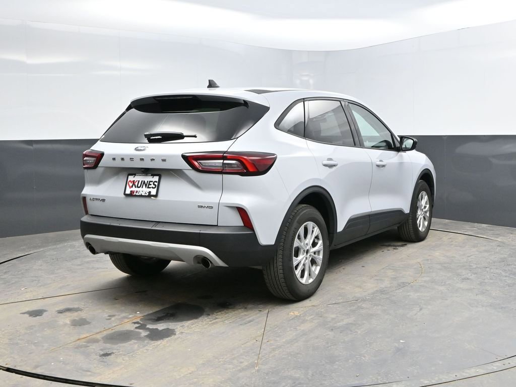 Used 2025 Ford Escape Active image 9
