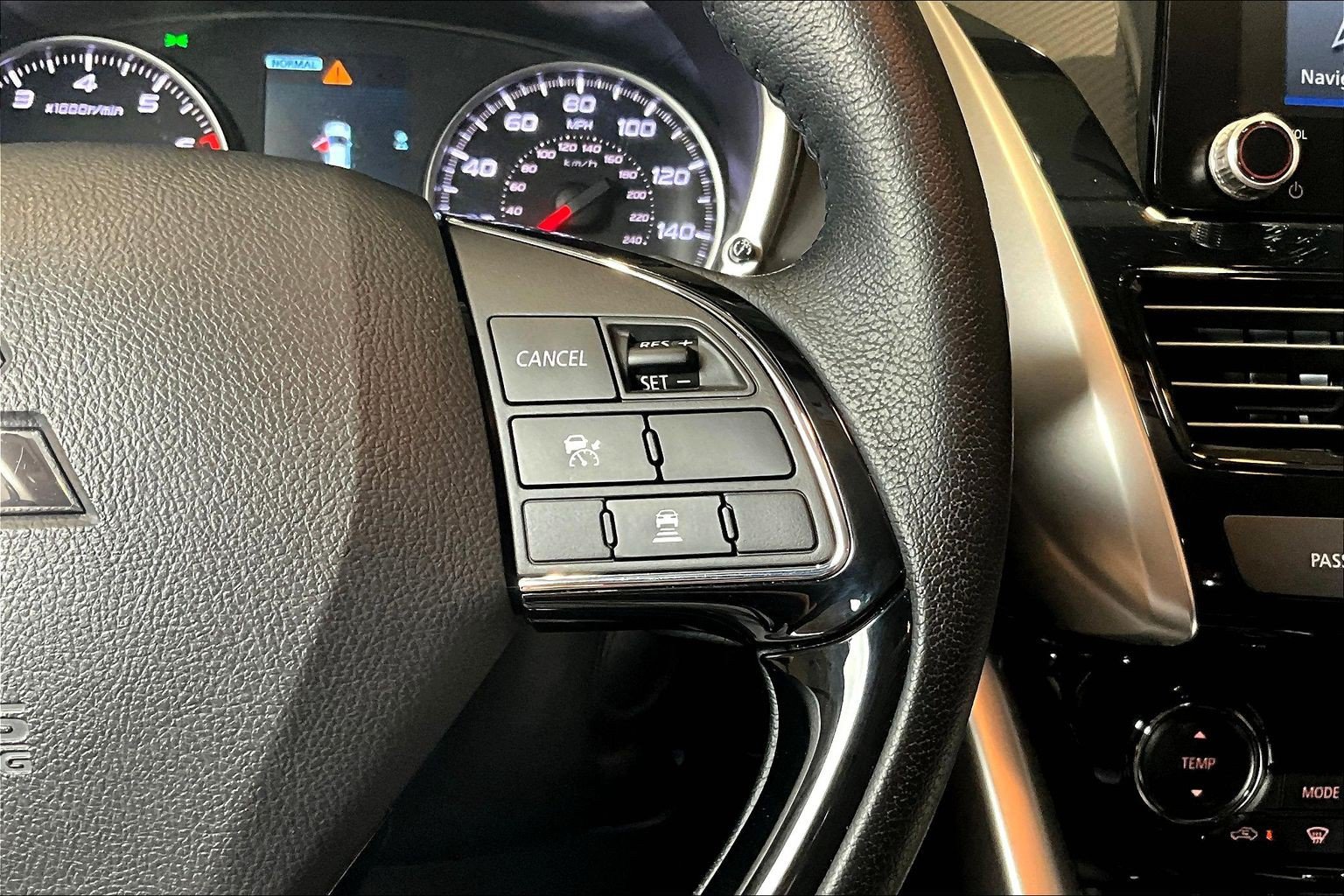 Used 2025 Mitsubishi Eclipse Cross SE AWD/4WD image 13