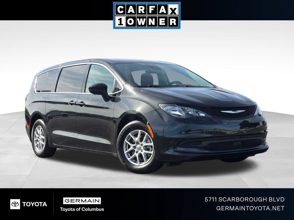 Used 2023 Chrysler Voyager LX FWD image 1
