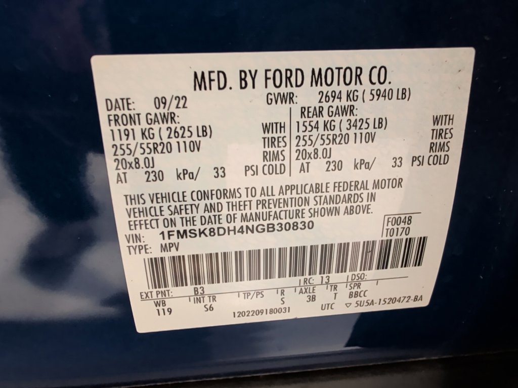 Used 2022 Ford Explorer XLT w/ Equipment Group 202A AWD/4WD image 3