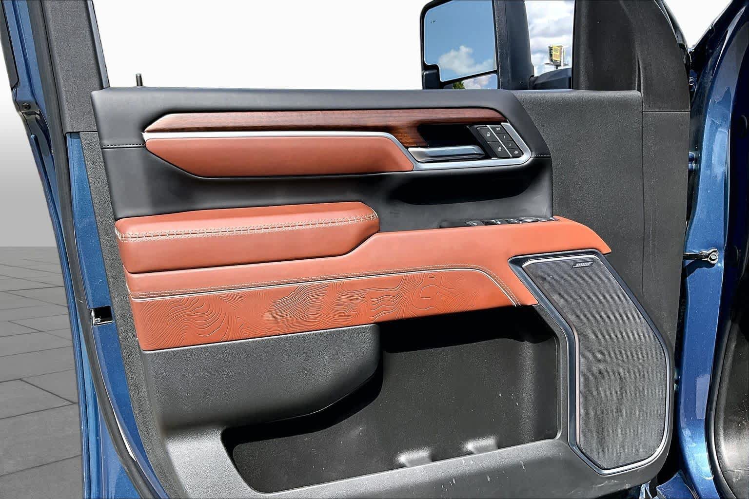 Used 2025 GMC Sierra 2500 Denali Ultimate AWD/4WD image 20