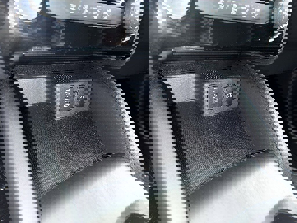 New 2025 Ford Escape SE image 27