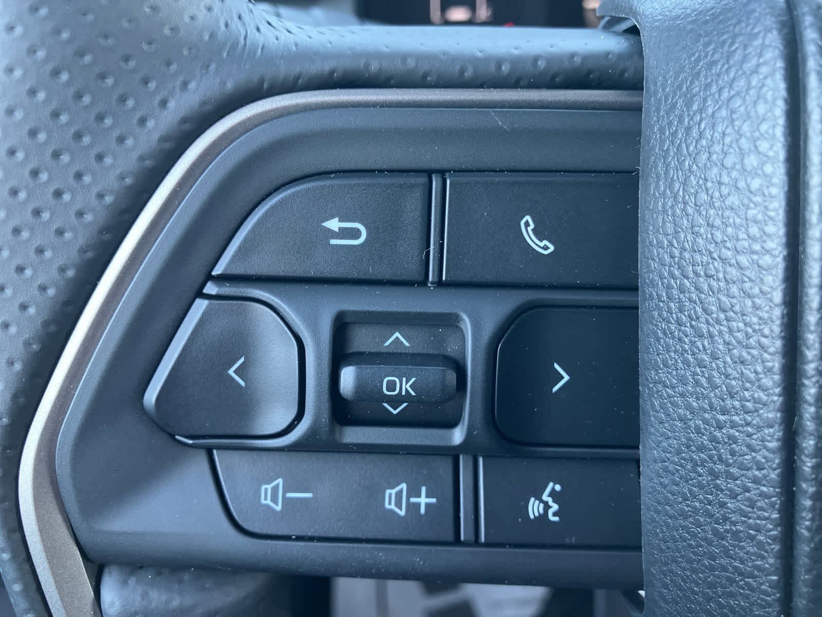 Used 2026 Toyota 4Runner SR5 image 16