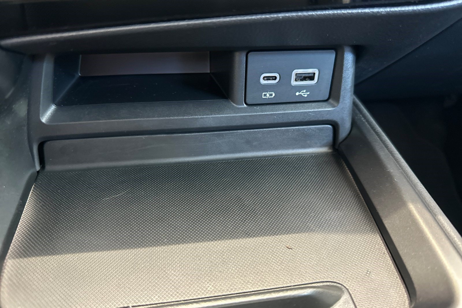 Used 2025 Lexus NX 250 FWD w/ Accessory Package (2T) image 39