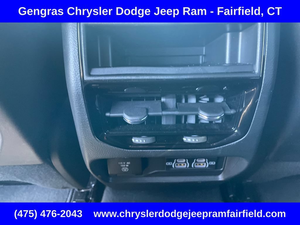 Certified 2024 Jeep Grand Cherokee Altitude AWD/4WD image 40