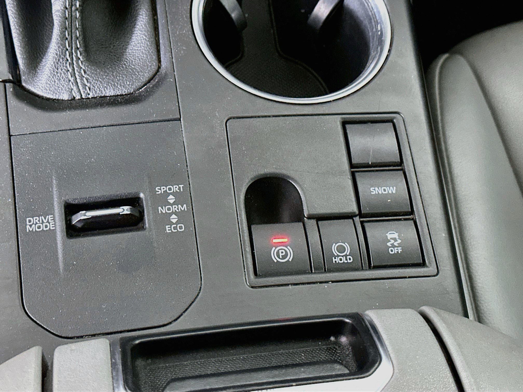 Used 2023 Toyota Highlander XLE FWD image 26