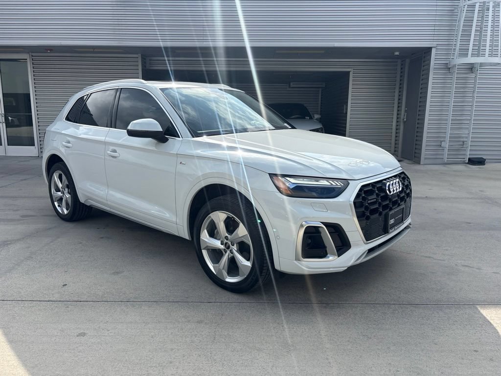 Certified 2024 Audi Q5 2.0T Prestige AWD/4WD image 6