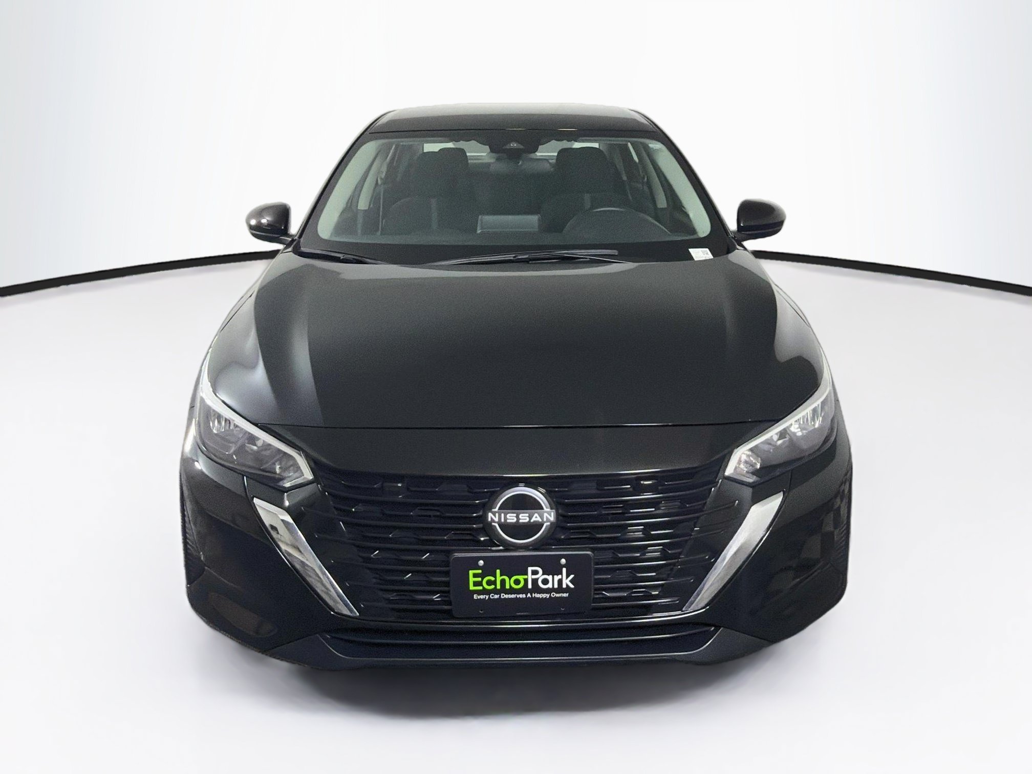 Used 2025 Nissan Sentra SV FWD image 2