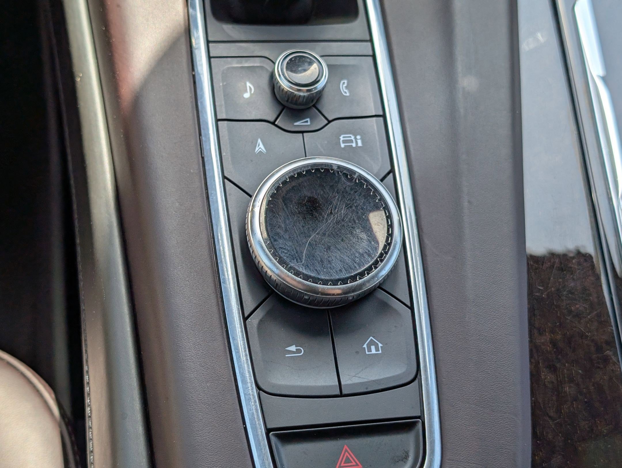 Used 2023 Cadillac Escalade Sport Platinum w/ LPO, ONYX Package AWD/4WD image 23
