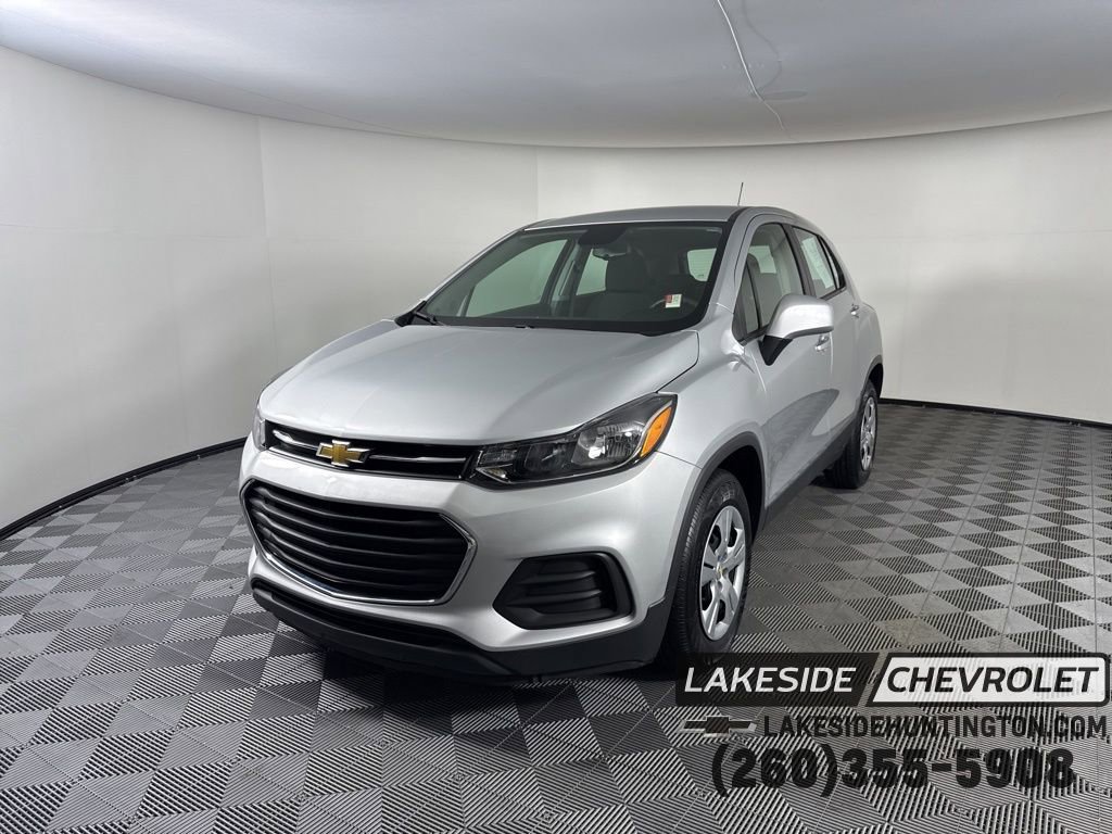 Used 2018 Chevrolet Trax LS image 1