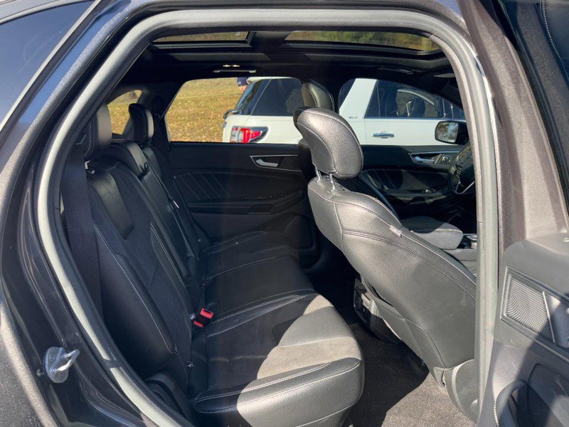 Used 2019 Ford Edge ST w/ Equipment Group 401A image 10