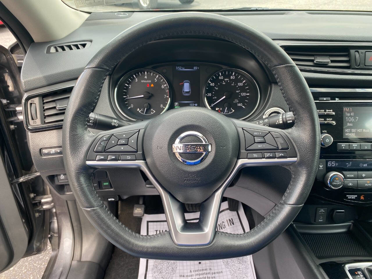 Used 2017 Nissan Rogue SV w/ Midnight Edition Package AWD/4WD image 13